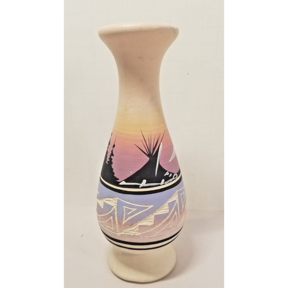 Navajo S.W. Native American Ceramic Vase 5.25 Inches Height - Picture 5 of 6